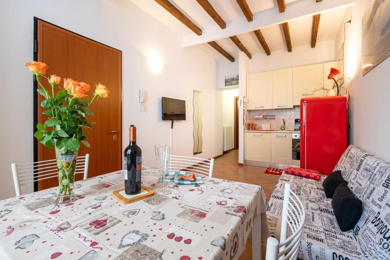 Parma Historic Center Apartment 7Min From Duomo Exterior foto